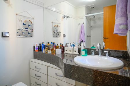 Apartamento à venda com 103m², 3 quartos e 2 vagas Apartamento à venda com 103m², 3 quartos e 2 vagasBanheiro - Suite