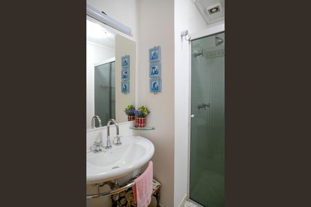 Apartamento à venda com 103m², 3 quartos e 2 vagas Apartamento à venda com 103m², 3 quartos e 2 vagasBanheiro Social