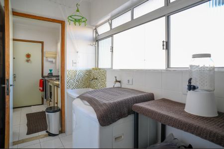 Apartamento à venda com 103m², 3 quartos e 2 vagas Apartamento à venda com 103m², 3 quartos e 2 vagasÁrea de Serviço