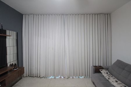 Casa à venda com 450m², 3 quartos e 10 vagasSala de TV