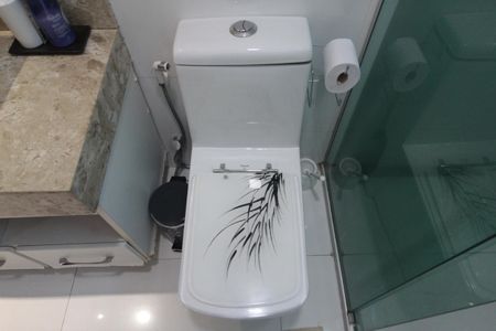 Casa à venda com 450m², 3 quartos e 10 vagasBanheiro Social 2