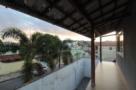 Casa à venda com 450m², 3 quartos e 10 vagasVaranda Sala de Estar