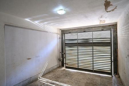 Casa à venda com 217m², 3 quartos e 2 vagas Casa à venda com 217m², 3 quartos e 2 vagasGaragem