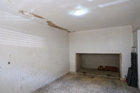 Casa à venda com 217m², 3 quartos e 2 vagas Casa à venda com 217m², 3 quartos e 2 vagasGaragem