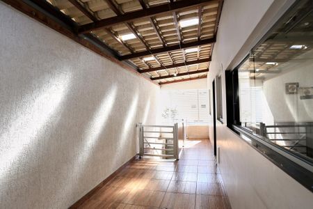 Casa à venda com 217m², 3 quartos e 2 vagas Casa à venda com 217m², 3 quartos e 2 vagasÁrea Externa