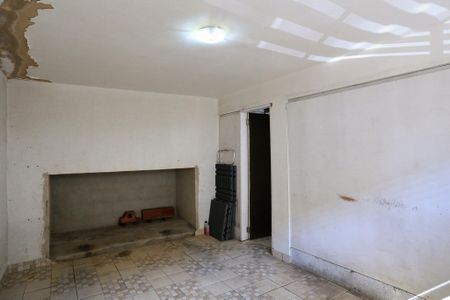 Casa à venda com 217m², 3 quartos e 2 vagas Casa à venda com 217m², 3 quartos e 2 vagasGaragem