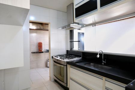 Casa à venda com 217m², 3 quartos e 2 vagas Casa à venda com 217m², 3 quartos e 2 vagasCozinha