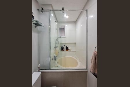Apartamento à venda com 70m², 3 quartos e 1 vaga Apartamento à venda com 70m², 3 quartos e 1 vagaBanheiro Quarto 3