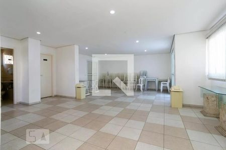 Apartamento à venda com 70m², 3 quartos e 1 vaga Apartamento à venda com 70m², 3 quartos e 1 vagaÁrea comum - Salão de festas