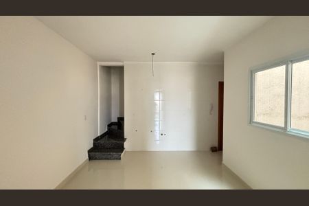Apartamento à venda com 85m², 2 quartos e 1 vagaSala - Cozinha