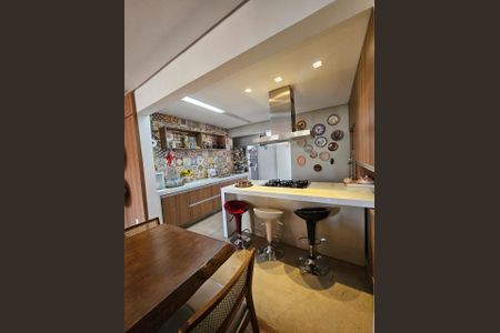 Apartamento à venda com 305m², 4 quartos e 2 vagasCozinha