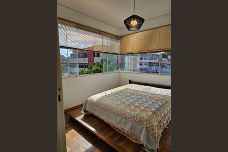 Apartamento à venda com 305m², 4 quartos e 2 vagasQuarto 1