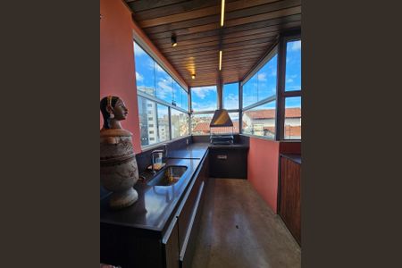 Apartamento à venda com 305m², 4 quartos e 2 vagasÁrea gourmet