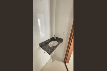 Apartamento à venda com 85m², 2 quartos e 1 vagaBanheiro