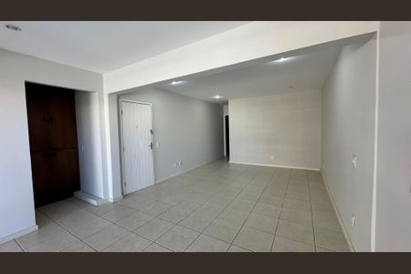 Apartamento à venda com 210m², 4 quartos e 2 vagasSala