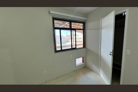 Apartamento à venda com 210m², 4 quartos e 2 vagasQuarto 1