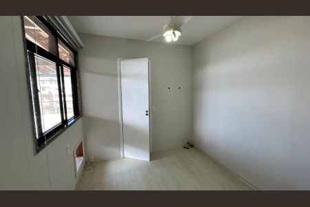 Apartamento à venda com 210m², 4 quartos e 2 vagasQuarto 1