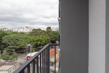 Apartamento à venda com 27m², 1 quarto e sem vaga Apartamento à venda com 27m², 1 quarto e sem vagaVaranda