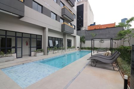 Apartamento à venda com 27m², 1 quarto e sem vagaÁrea comum - Piscina