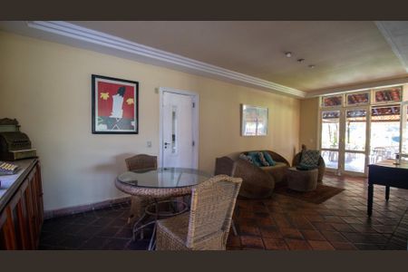 Casa à venda com 1500m², 3 quartos e 5 vagasSala