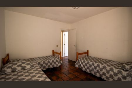 Casa à venda com 1500m², 3 quartos e 5 vagasQuarto