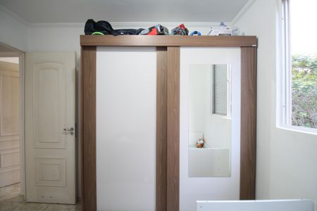 Apartamento à venda com 57m², 2 quartos e 1 vagaQuarto 2