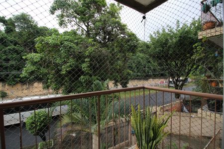 Apartamento à venda com 62m², 2 quartos e 1 vagaVaranda