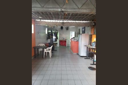 Casa à venda com 3 quartos, 300m² em Jardim Vila Formosa, São Paulo