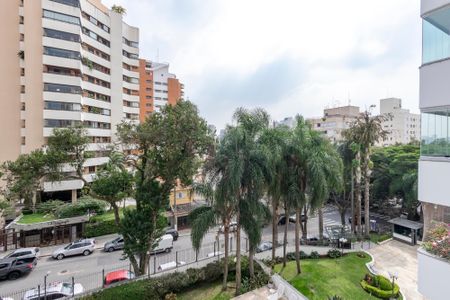 Apartamento à venda com 200m², 3 quartos e 4 vagas Apartamento à venda com 200m², 3 quartos e 4 vagasVista da Suíte 1