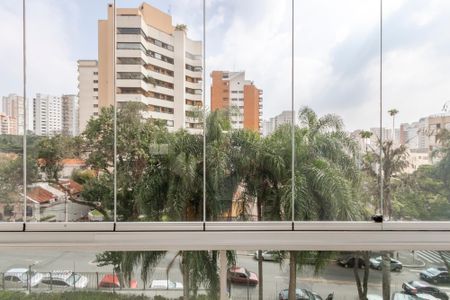 Apartamento à venda com 200m², 3 quartos e 4 vagas Apartamento à venda com 200m², 3 quartos e 4 vagasVista da Varanda da Sala