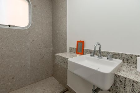 Apartamento à venda com 200m², 3 quartos e 4 vagas Apartamento à venda com 200m², 3 quartos e 4 vagasBanheiro da Suíte 3