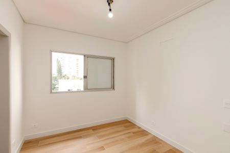 Apartamento à venda com 200m², 3 quartos e 4 vagas Apartamento à venda com 200m², 3 quartos e 4 vagasSuíte 2