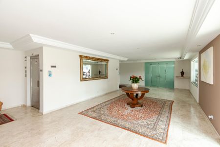 Apartamento à venda com 200m², 3 quartos e 4 vagas Apartamento à venda com 200m², 3 quartos e 4 vagasÁrea Comum