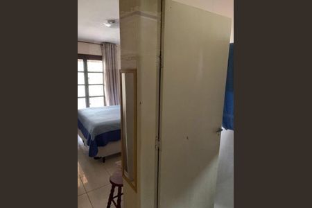 Casa à venda com 180m², 3 quartos e 4 vagas