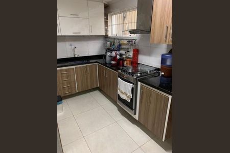 Casa à venda com 180m², 3 quartos e 4 vagas