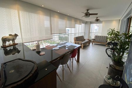 Apartamento à venda com 171m², 3 quartos e 3 vagas
