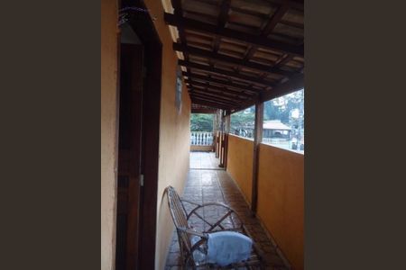 Casa à venda com 180m², 4 quartos e 2 vagas