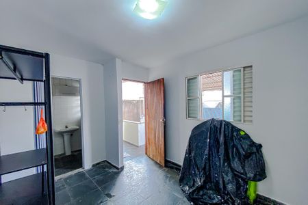 Casa à venda com 300m², 4 quartos e 2 vagasQuarto de Serviço