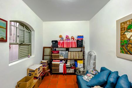 Casa à venda com 300m², 4 quartos e 2 vagasQuarto 