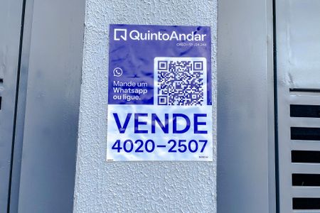 Casa à venda com 300m², 4 quartos e 2 vagasFachada e Plaquinha