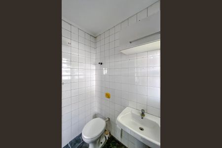 Casa à venda com 300m², 4 quartos e 2 vagasBanheiro de serviço