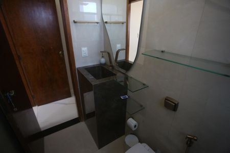 Apartamento à venda com 117m², 3 quartos e 1 vagaBanheiro Social