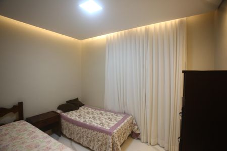 Apartamento à venda com 117m², 3 quartos e 1 vagaQuarto 2