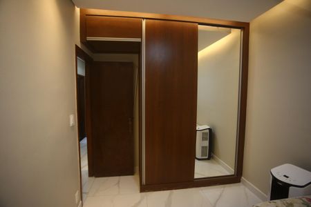 Apartamento à venda com 117m², 3 quartos e 1 vagaQuarto 1