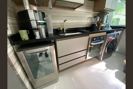 Apartamento à venda com 64m², 3 quartos e 3 vagas Apartamento à venda com 64m², 3 quartos e 3 vagasSala - Cozinha