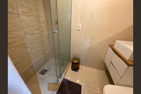 Apartamento à venda com 64m², 3 quartos e 3 vagas Apartamento à venda com 64m², 3 quartos e 3 vagasBanheiro Social