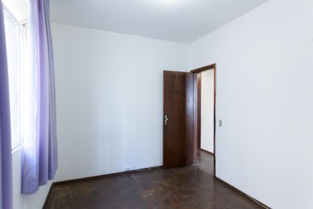 Apartamento à venda com 80m², 3 quartos e 3 vagasQuarto 2