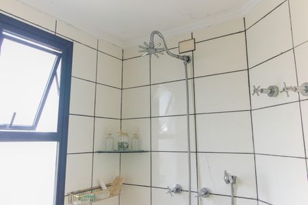Apartamento à venda com 165m², 3 quartos e 4 vagas Apartamento à venda com 165m², 3 quartos e 4 vagasBanheiro da Suíte 2