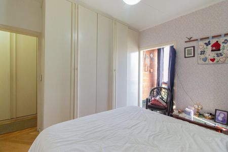 Apartamento à venda com 165m², 3 quartos e 4 vagas Apartamento à venda com 165m², 3 quartos e 4 vagasSuíte 2