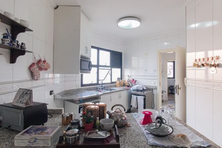 Apartamento à venda com 165m², 3 quartos e 4 vagas Apartamento à venda com 165m², 3 quartos e 4 vagasCozinha